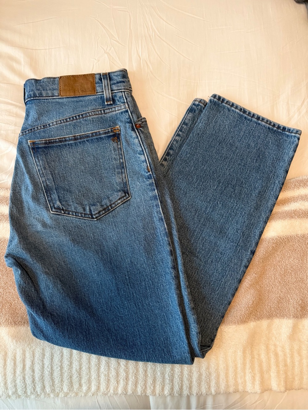 Madewell Women's Medium Blue Straight-Leg Jeans